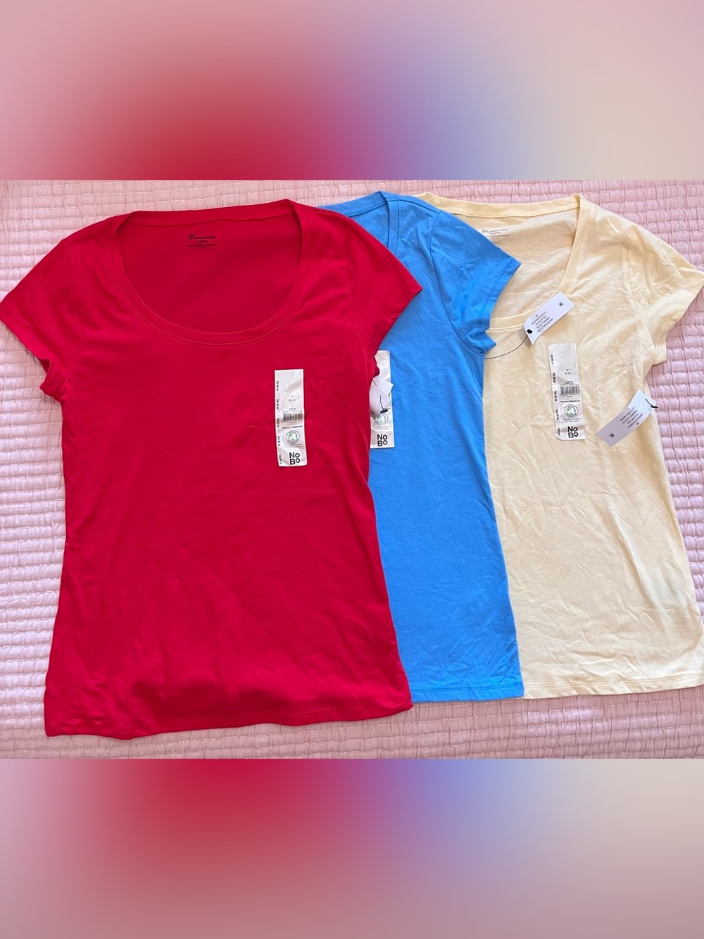 3 New No Boundaries Scoop Neck Tee T Shirt red blue & yellow size medium 8-10